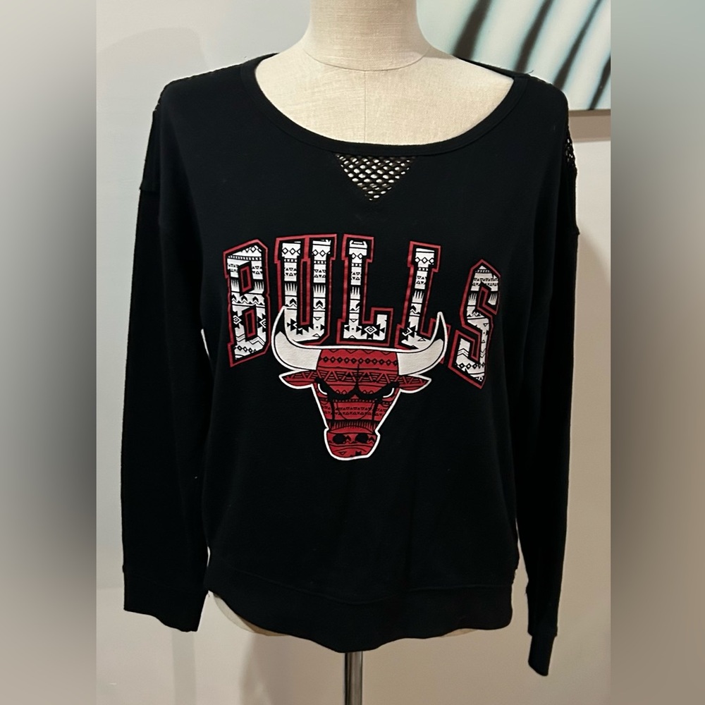 NBA Chicago Bulls Long Sleeve Tee size L